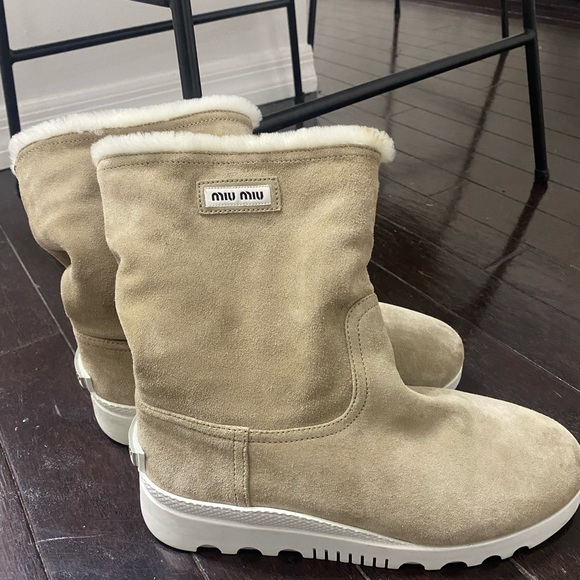 Miu Miu Shearling Platform Boots - Picture 2 of 4